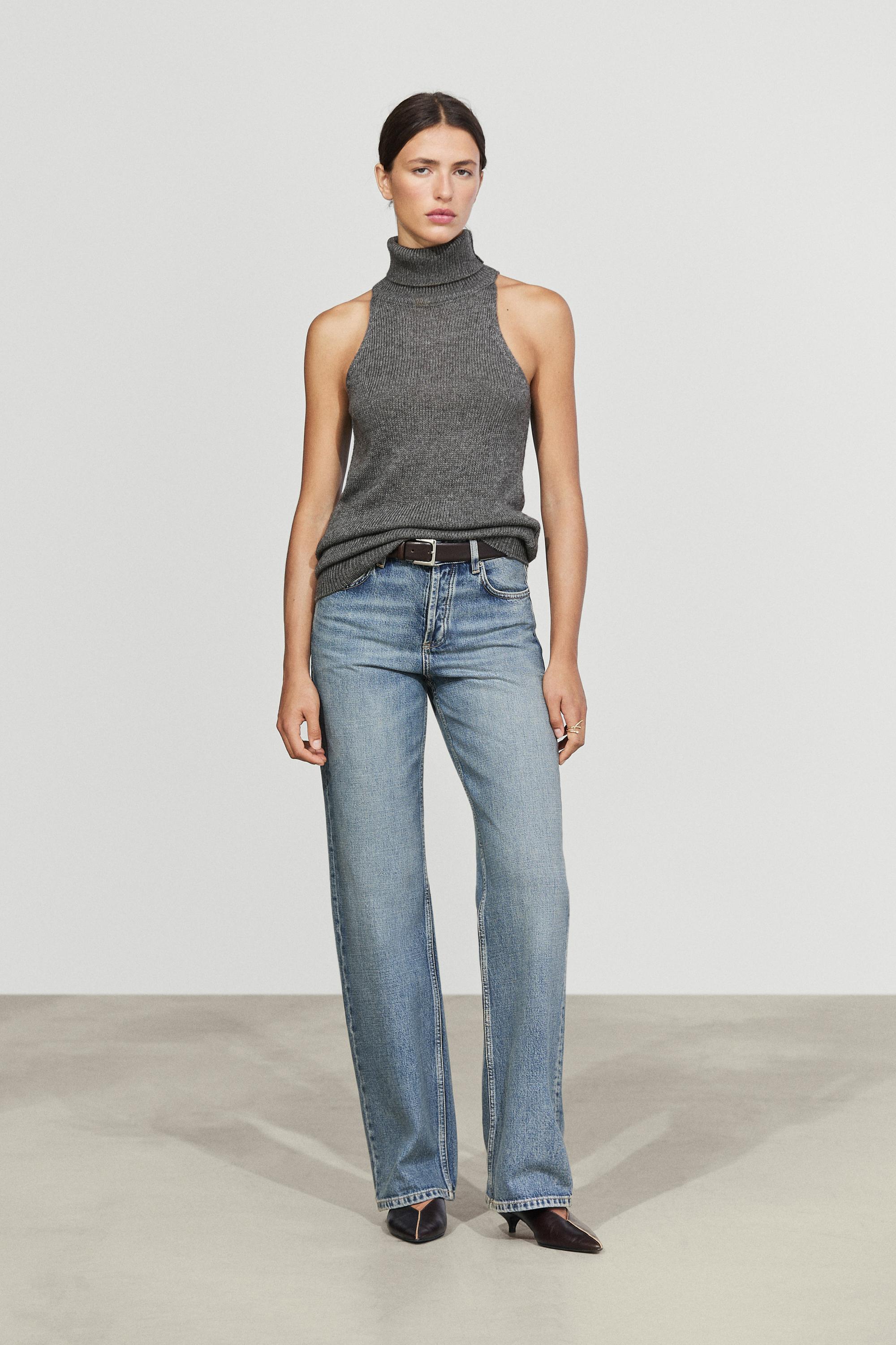 Halter neck knit top